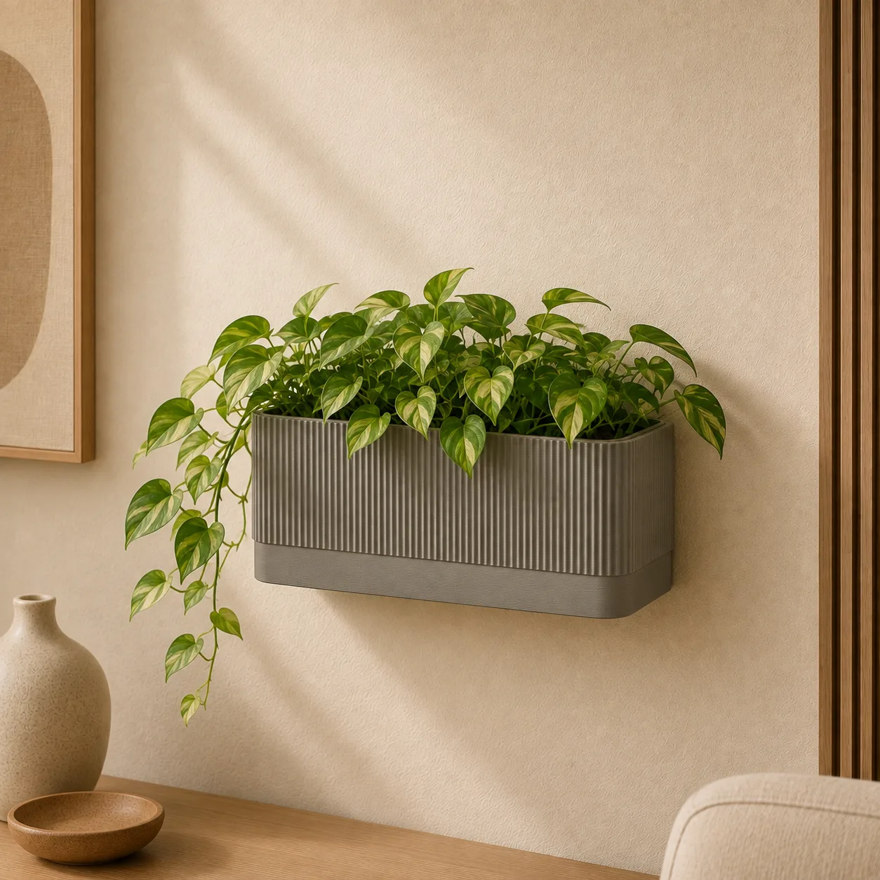 Groven Wall Planter