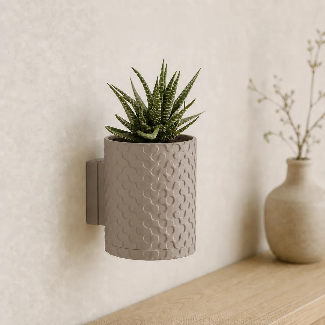 Rivo Wall Planter